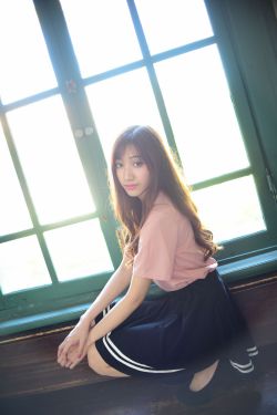 变成黑皮辣妹后跟朋友做了无增删源